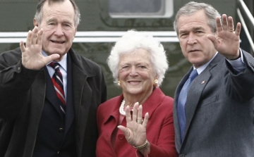 Meghalt Barbara Bush volt amerikai first lady 