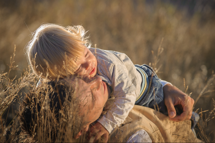 Apák napja alkalmából fotópályázatot hirdet az Unicef Magyarország
