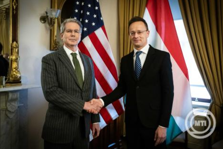 Az amerikai pénzügyminiszterrel tárgyalt Szijjártó Péter