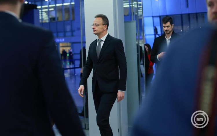 Szijjártó Péter: felszólítjuk Ukrajnát!