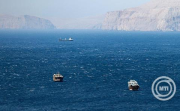 Lezárják a Hormuzi-szorost